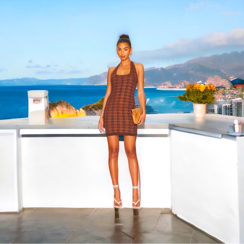 DRESS AT FINAL PRICE! ⭐️ Superdown Mini Dress `Harper’ Halter Size Medium NWT